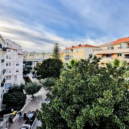 Le Pacifica Apartment